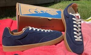 Last Resort AB Navy and Gum Sole CM001 Lo Suede Skate Shoes Never Worn With Box